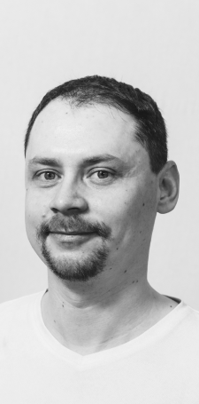Оклейщик Артем